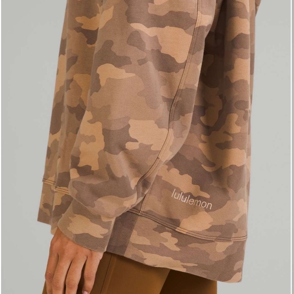 Lululemon Perfectly Oversized Crew Heritage 365 Camo Beige Multi-4 - Picture 4 of 16